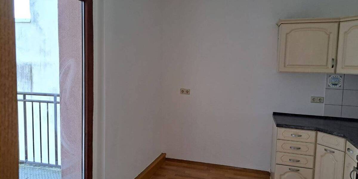 9 Küche, Balkon.jpg