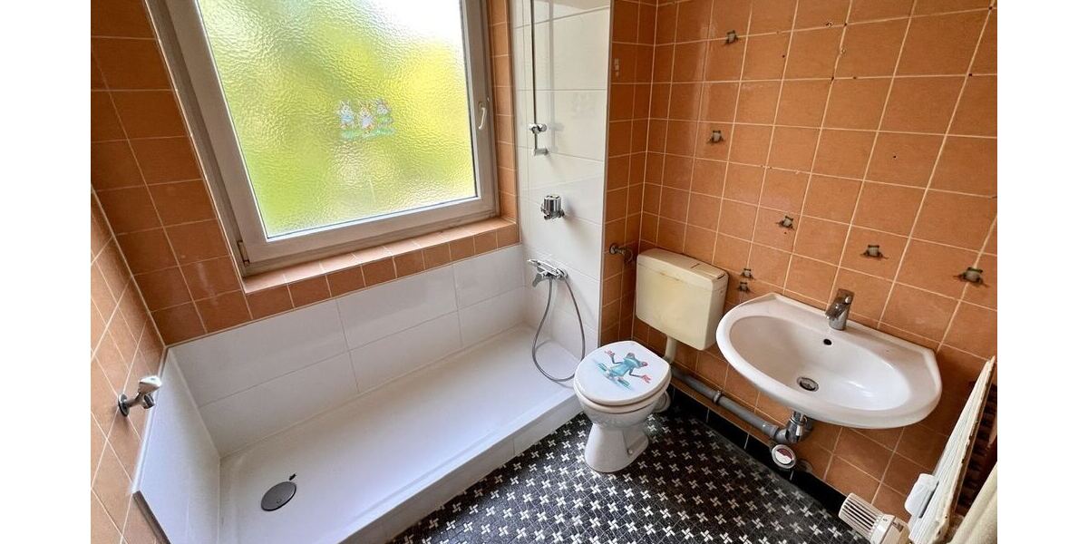 Bad mit Dusche
