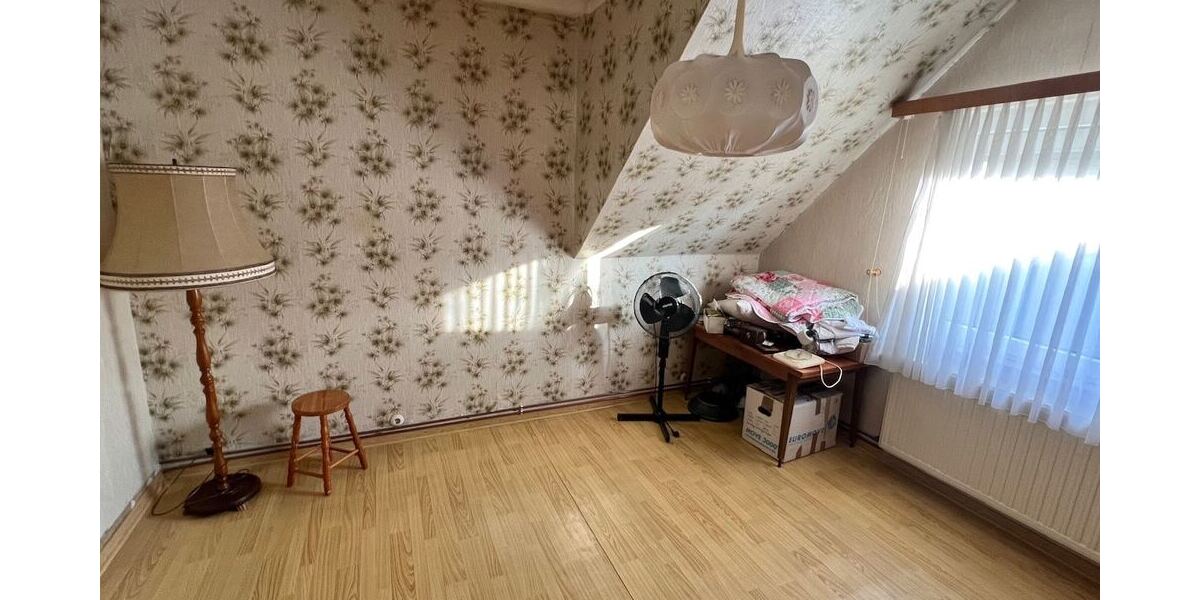 Viertes Zimmer (DG)