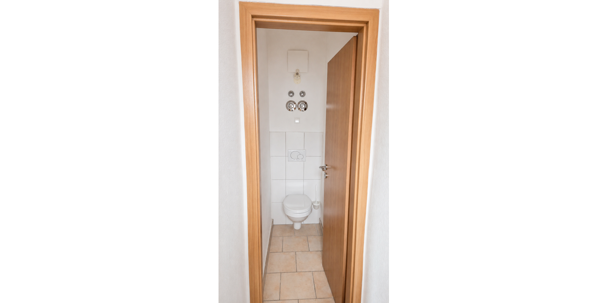30_EG_WC