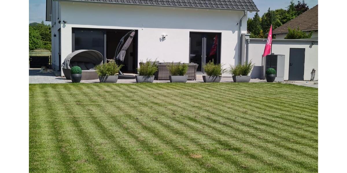 Foto 5_Rückansicht-Garten-Terrasse