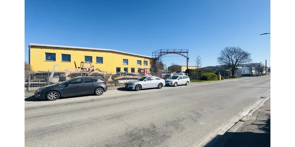 Blick Halle 3 Zufahrt 1