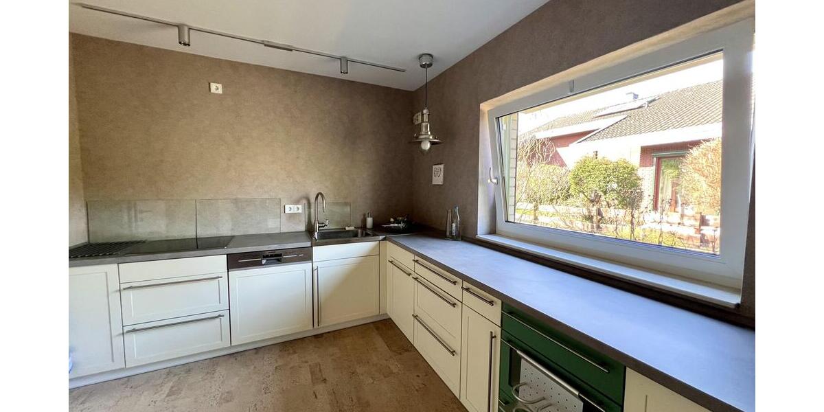 Komfortable Einbauküche incl.