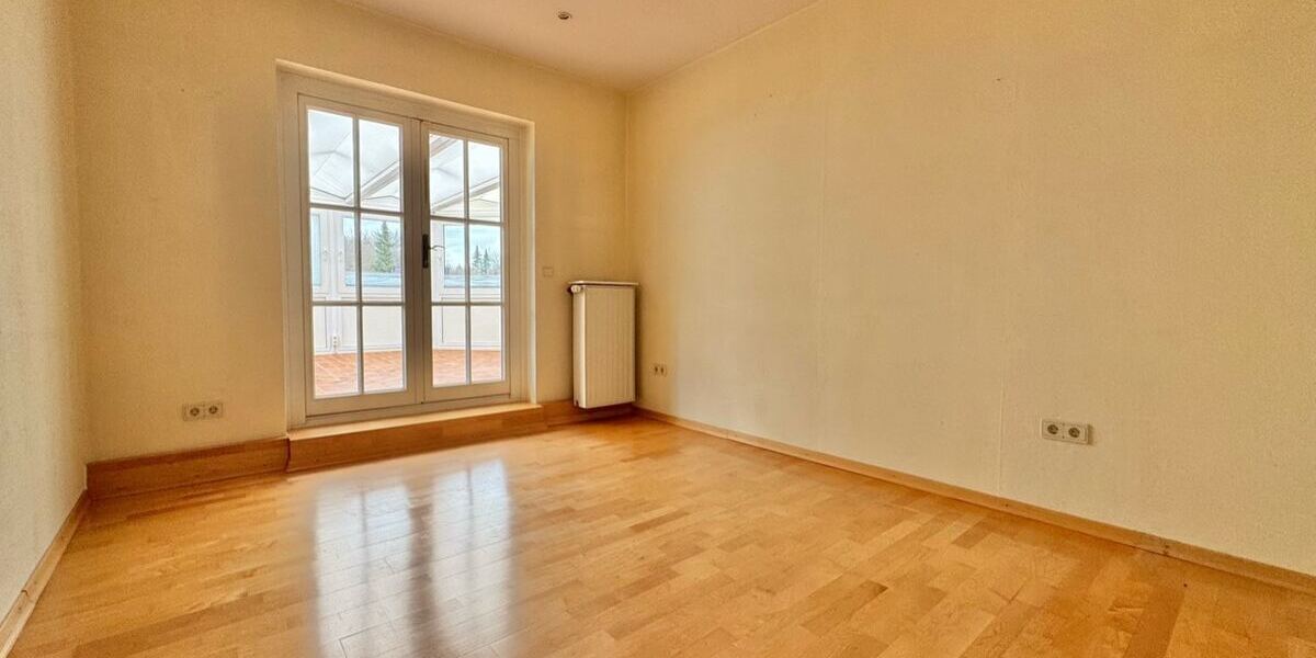 Durchgangszimmer zum...