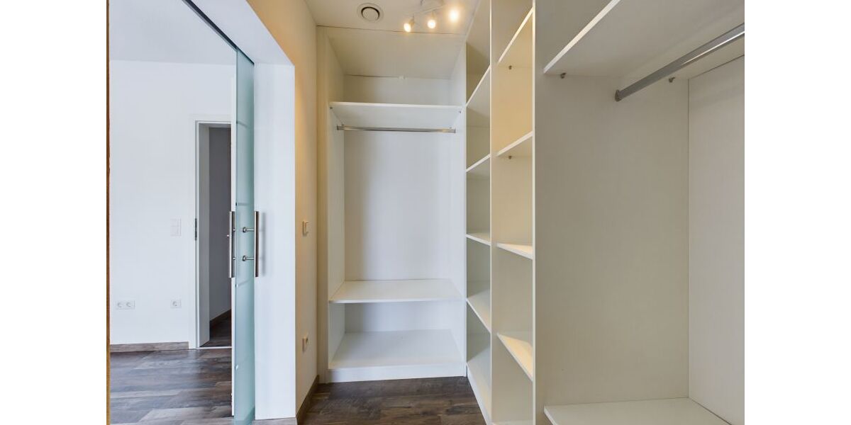 Ankleide Elt. Schlafzimmer