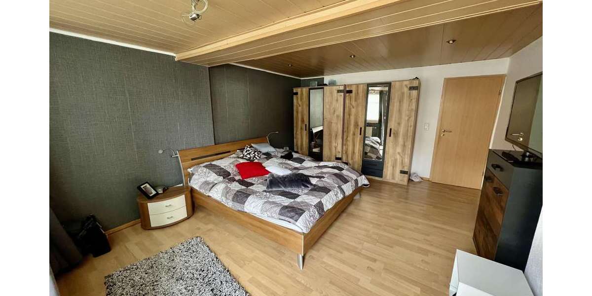 Schlafzimmer (OG)
