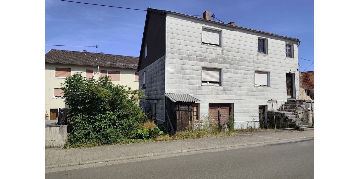 Provisionsfrei* Sanierungsbedürftiges Einfamilienhaus mit 630 m² Grundstück - Einfamilienhaus Niedernkirchen-Morbach Morbach | Angebot:27112087