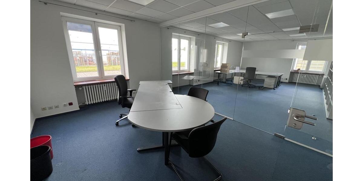 Büro EG links