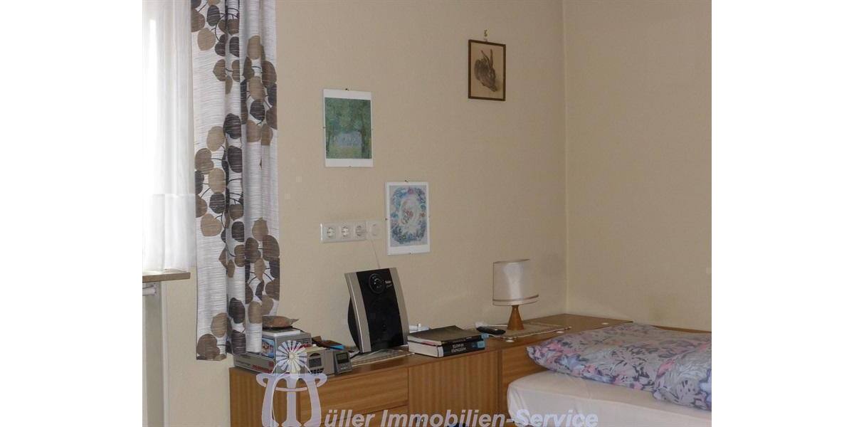 Schlafzimmer DG