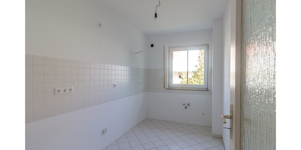 Küche-2-Raum-Wohnung-im-1-Obergeschoss-am-Krähenfeld-8 - Kopie