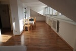 Provisionsfrei* SOFORT FREI! Rhein-nah - 2-Zm Penthouse Oberkassel - renoviert, Klimaanlage Einbauküche 55m² - Einfamilienhaus Düsseldorf Oberkassel | Angebot:27074522