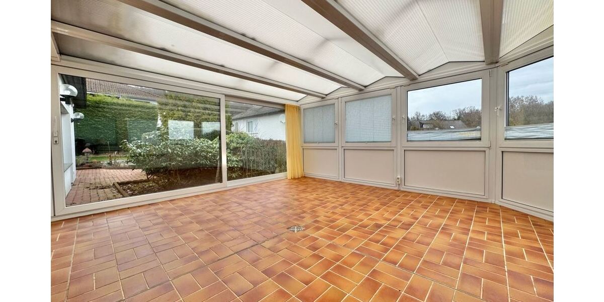 ... schönen Wintergarten (EG).