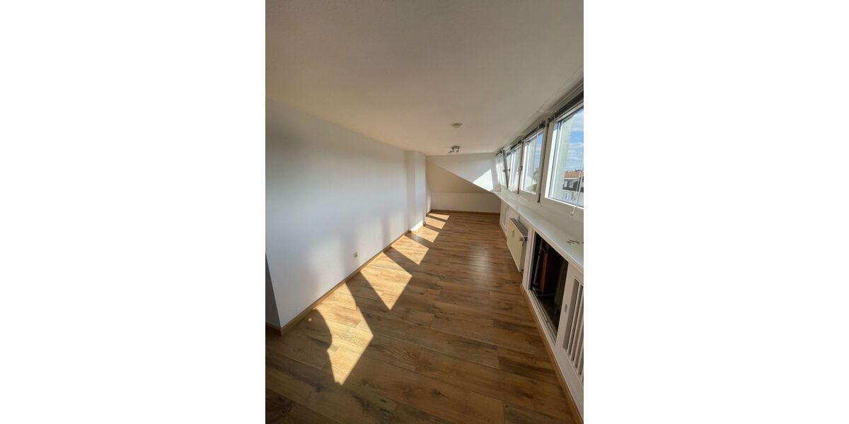Wohnzimmer - Raumblick leer