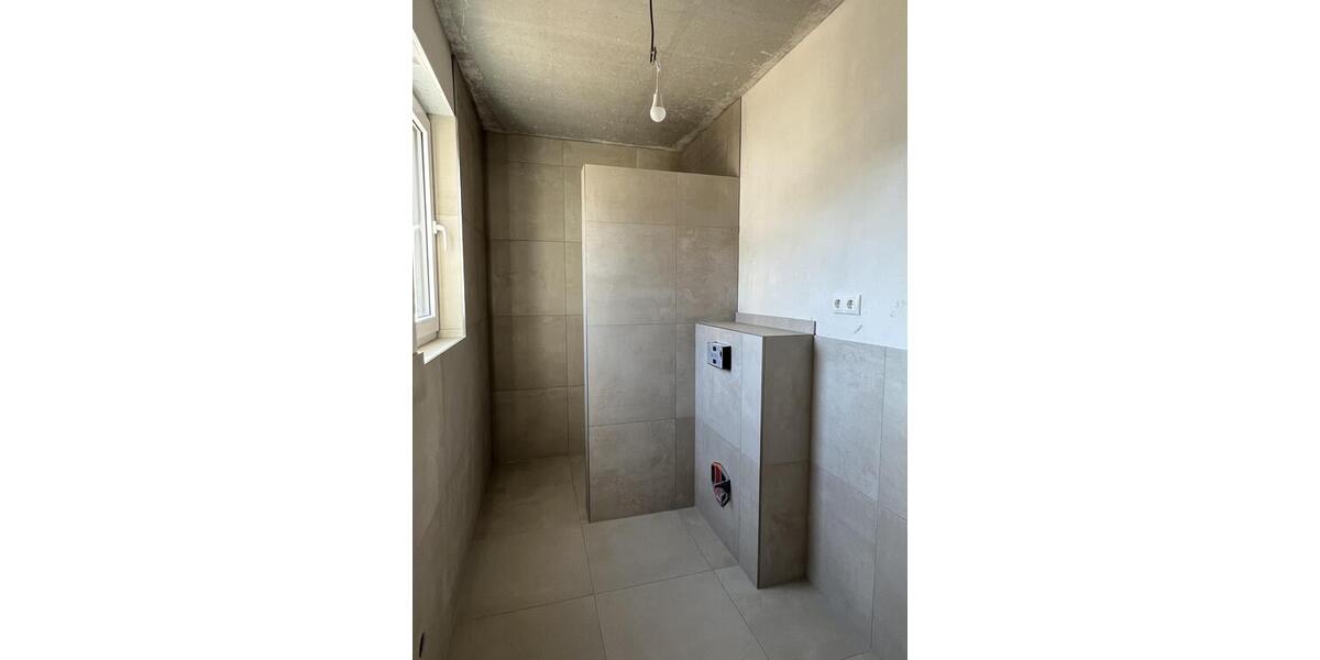 Gäste-WC mit Dusche