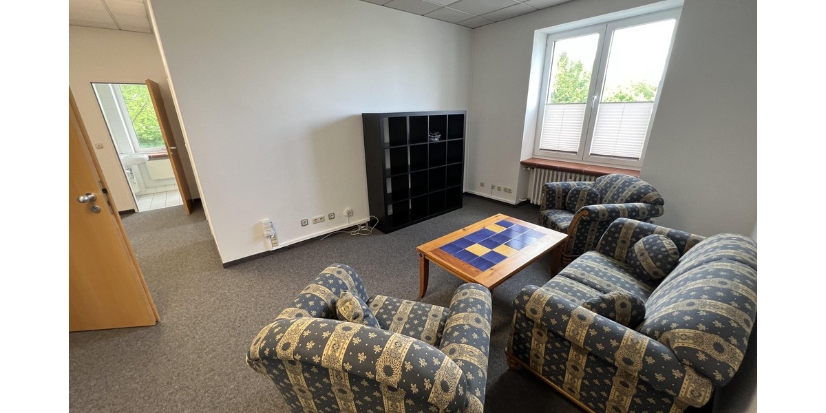 Aufenthaltsraum/Büro OG rechts
