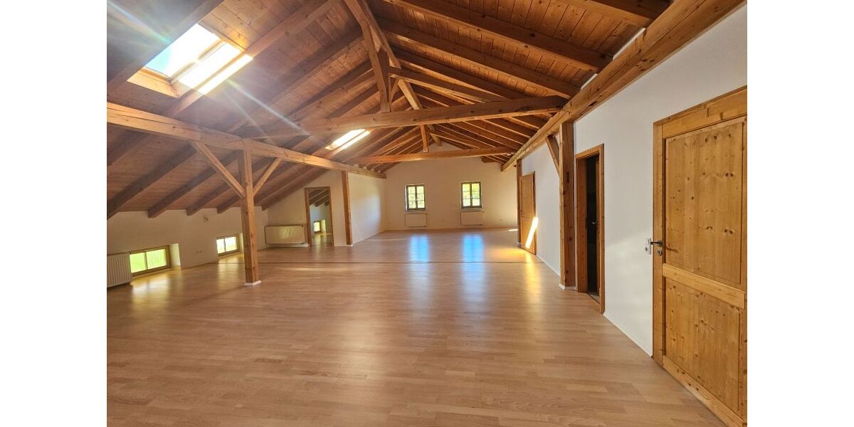 traumhafte Atelier Wohnung auf dem Einödhof - Loft - Studio - Atelier Tittmoning Murschall | Angebot:26763175