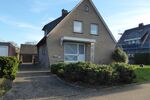 Provisionsfrei* Geräumiges, solides 2-FH mit Keller in Top Lage !!! - Zweifamilienhaus Wesel Obrighoven | Angebot:25566115
