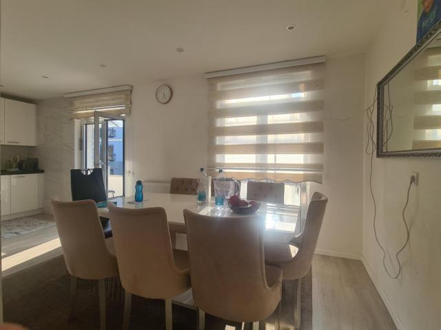 Küche- Esszimmer OG