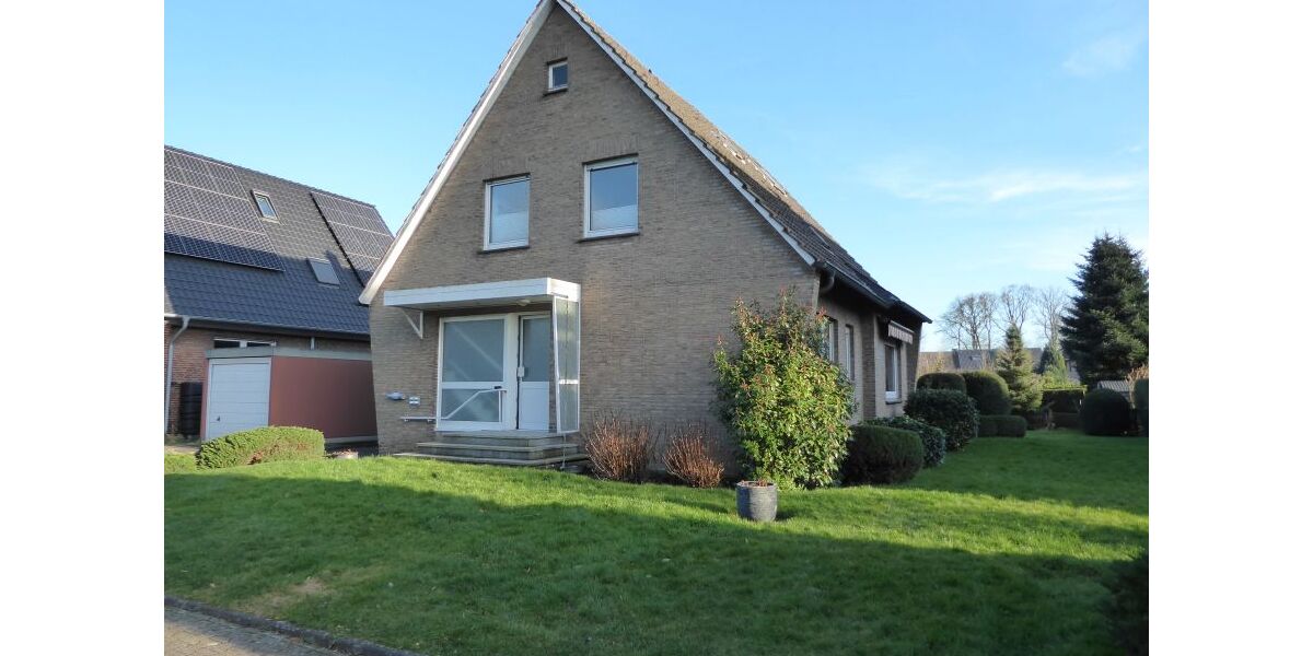 04_Haus seitliche Frontansicht