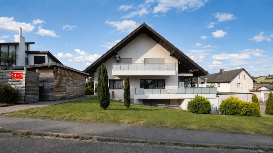 Provisionsfrei* Zweifamilienhaus mit 231 m², Ausbaupotenzial & Doppelgarage — provisionsfrei in Keltern-Weiler - Mehrfamilienhaus, Wohnhaus Keltern | Angebot:27113628