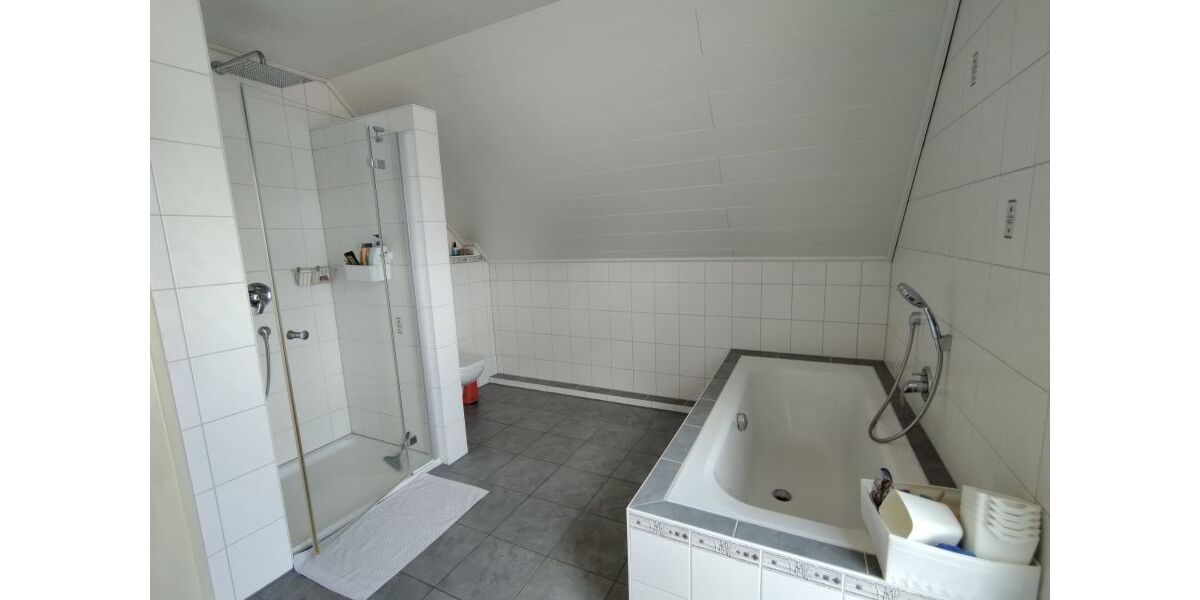 Badezimmer Ansicht 2