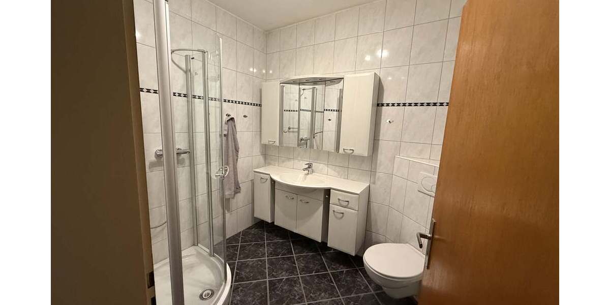 Bad mit Dusche
