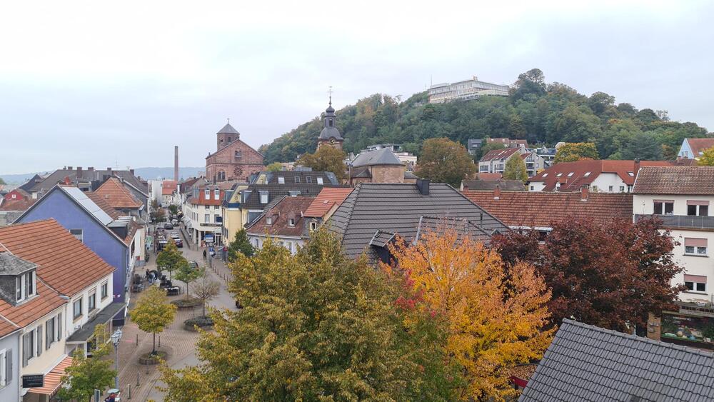 Exklusives Penthouse mit Fernblick in Innenstadtlage von Homburg - Penthouse Homburg | Angebot:26881845
