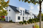 Provisionsfrei* Modernes, energieeffizientes Wohnen in ruhiger Lage von Metjendorf - Doppelhaushälfte Wiefelstede Ofenerfeld | Angebot:27082179