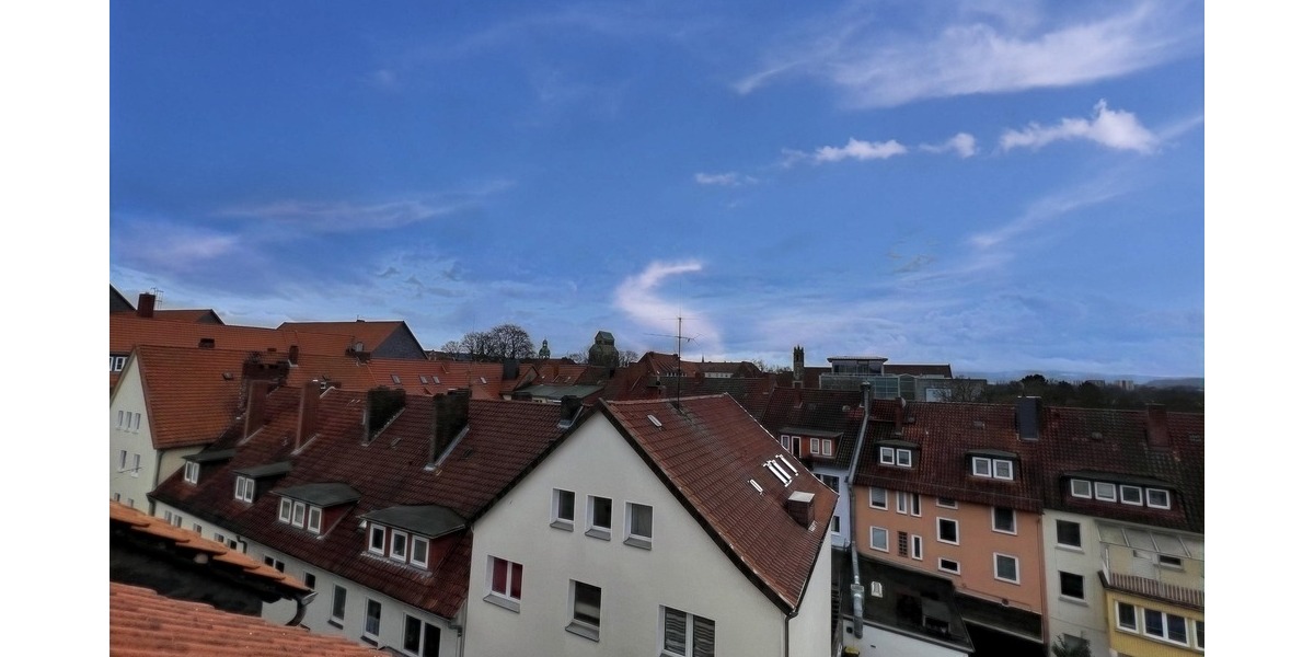 mit KI verändert - Aussicht aus dem Dachflächenfenster