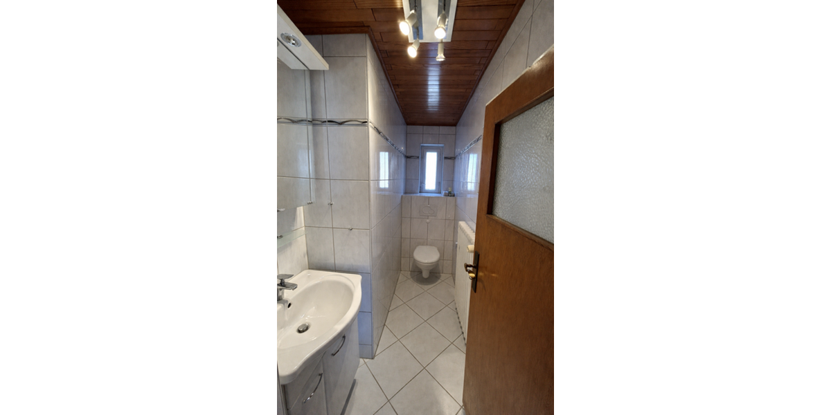 Gäste-WC EG