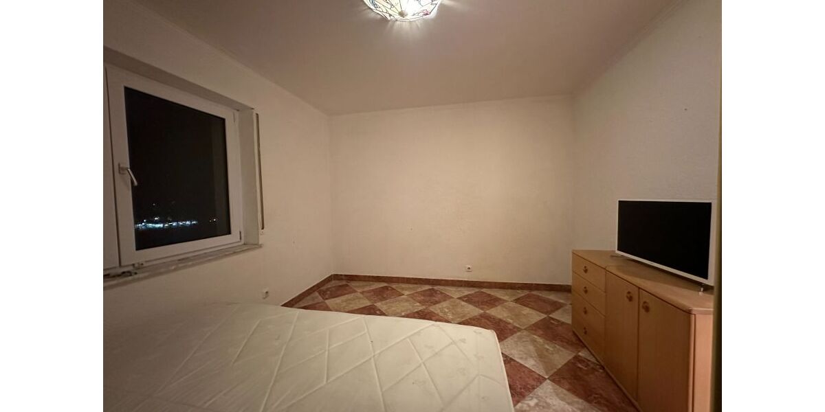 Schlafzimmer Eltern