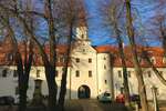 Renovierte 4 Zimmer mit Balkon. Flexibel ab 6 Monate. anmietbar. - Appartement Annaburg | Angebot:25468478