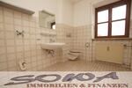 Mehrfamilienhaus mit 5 Wohneinheiten, zwei Garagen und Garten in zentraler Lage in Neuburg - Ein Objekt von Ihrem Immobilienpartner SOWA Immobilien und Finanzen - Mehrfamilienhaus, Wohnhaus Neuburg an der Donau | Angebot:26299735
