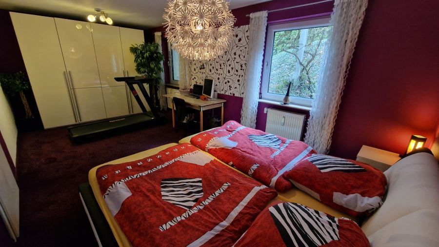 Untergeschoß-Schlafzimmer