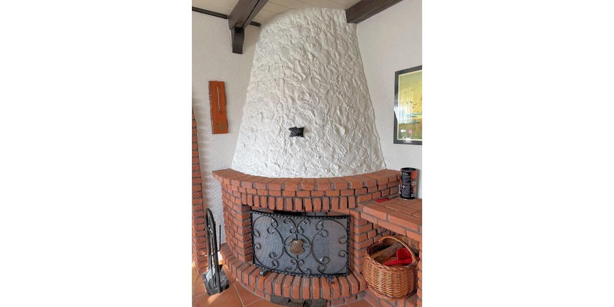 Wohnzimmer (Kamin) funktionstüchtig (vom Schornsteinfeger abgenommen)