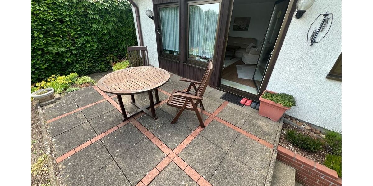 ... mit Austritt zur Terrasse