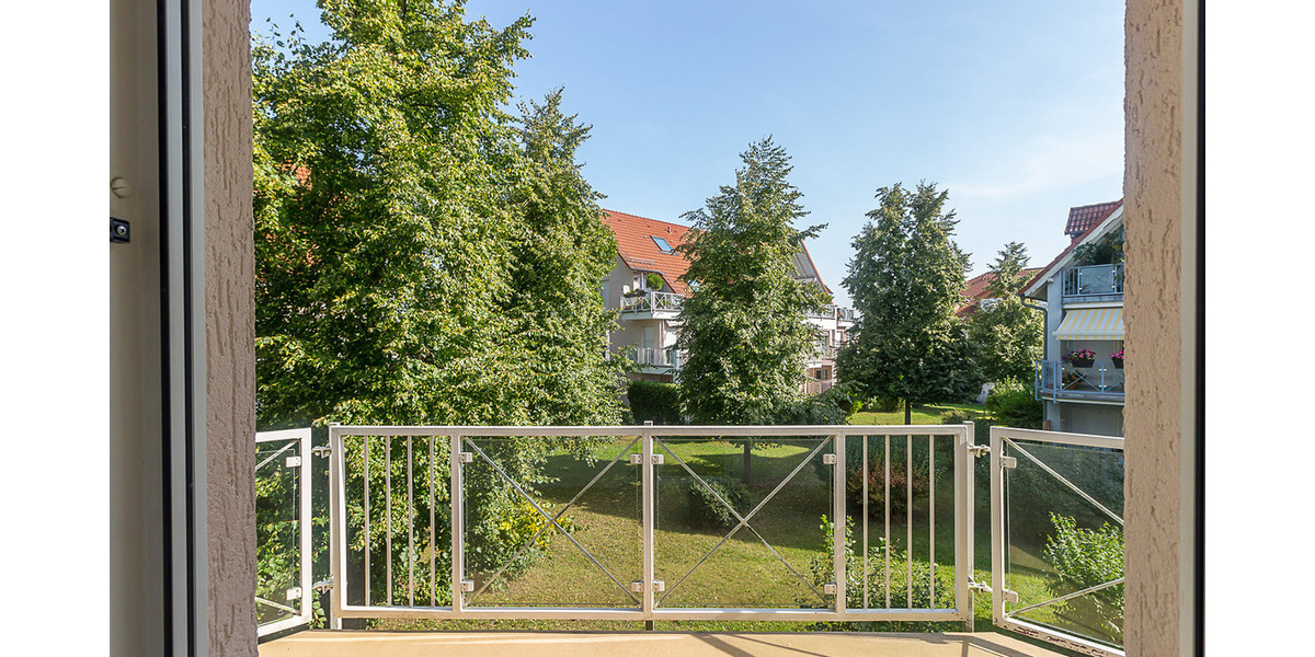 Ausblick-Balkon-2-Raum-Wohnung-im-1-Obergeschoss-am-Krähenfeld-8 - Kopie