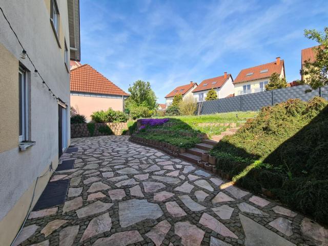 Foto 7_Terrasse-Gartenansicht
