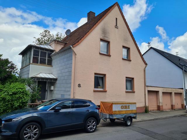 Großes gepflegtes Einfamilienhaus mit 3 Garagen - Einfamilienhaus Bexbach | Angebot:27003986